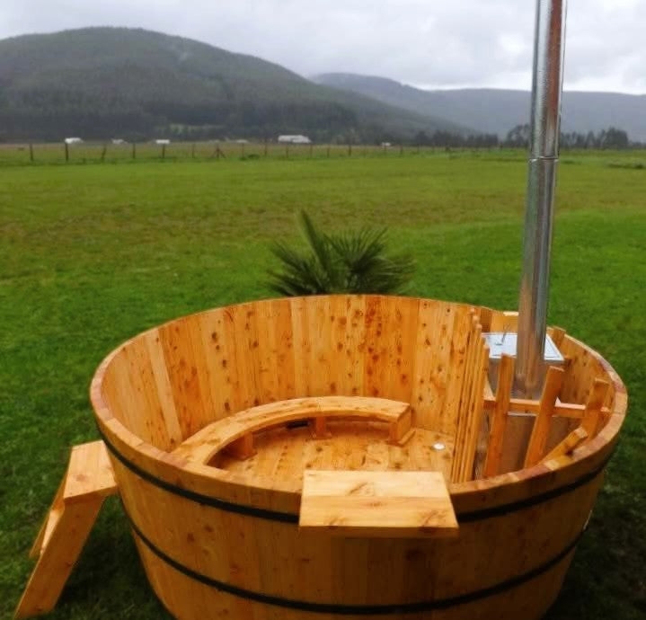 🌿 Tinas Calientes Clásicas en Madera de Ciprés.