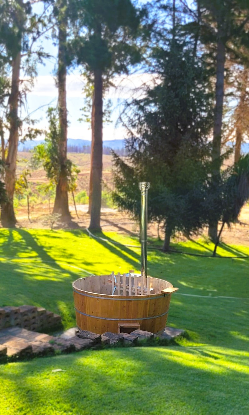 🌿 Tinas Calientes Clásicas en Madera de Ciprés.
