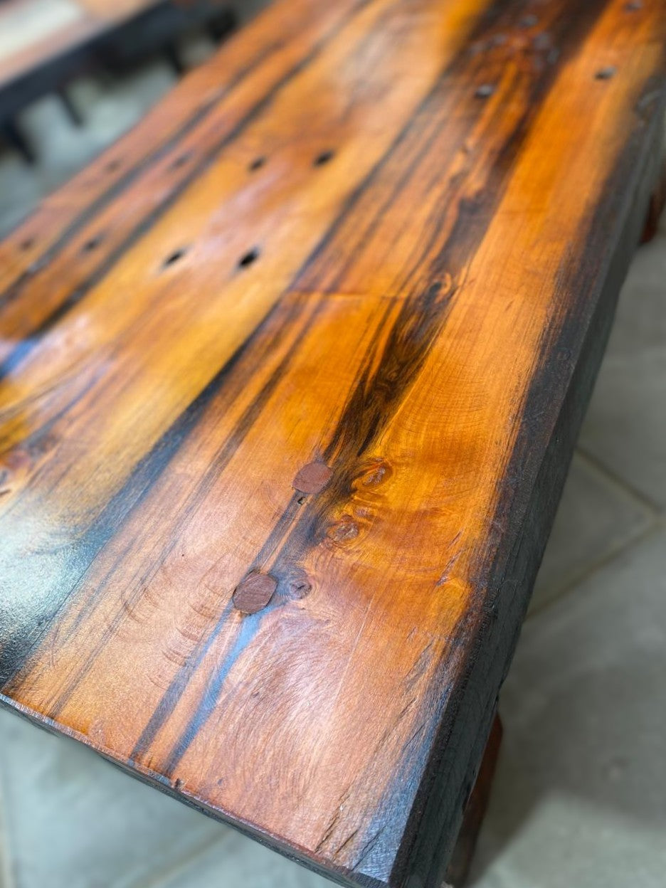 🪵 Mesa de Centro en Madera de Durmiente